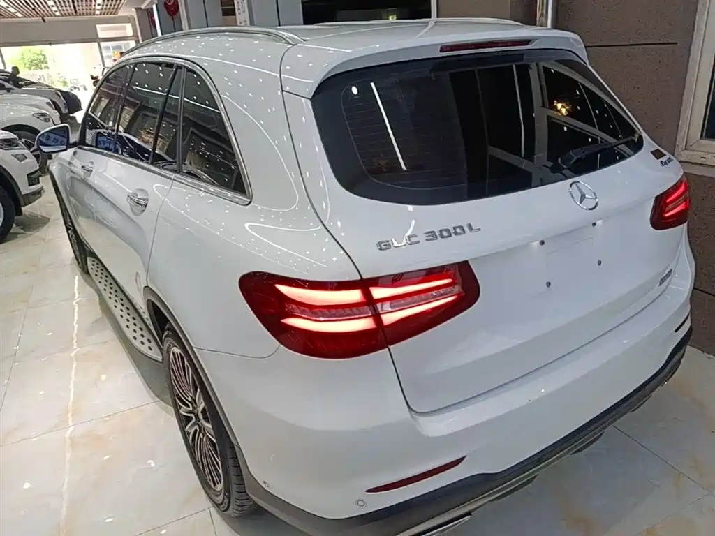 Mercedes-Benz GLC 2019 GLC 260 L 4MATIC Dynamic фото 5