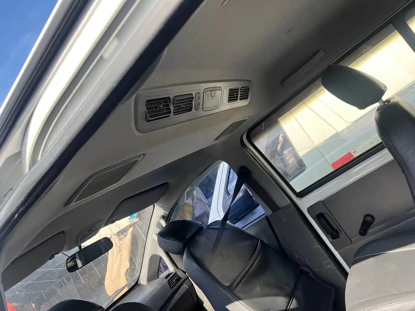 Wuling Motors Wuling Journey Classic 2015 1.5L Comfort L3C фото 7