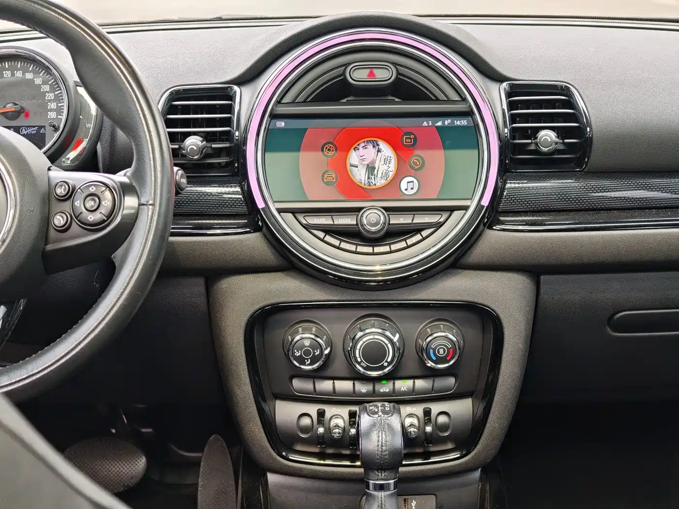 MINI CLUBMAN 2019 1.5T ONE Aesthetics Edition фото 5