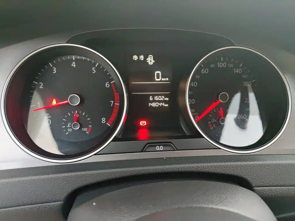 Фото 7 - Volkswagen Golf