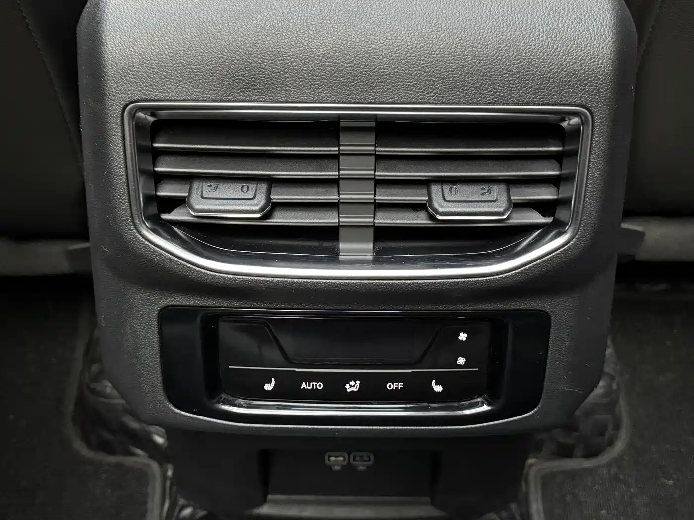 Volkswagen Talagon 2022 380TSI 4WD Luxury Premium Pro Edition 7-Seater фото 14
