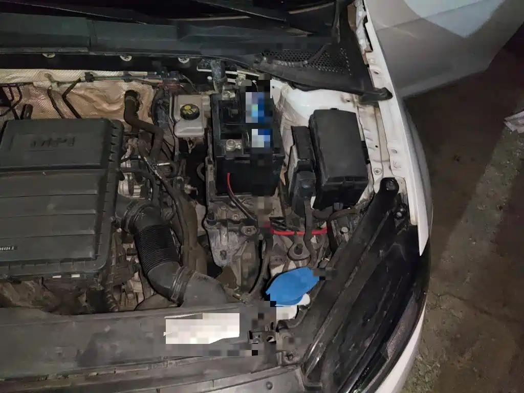 Фото 21 - Volkswagen Golf