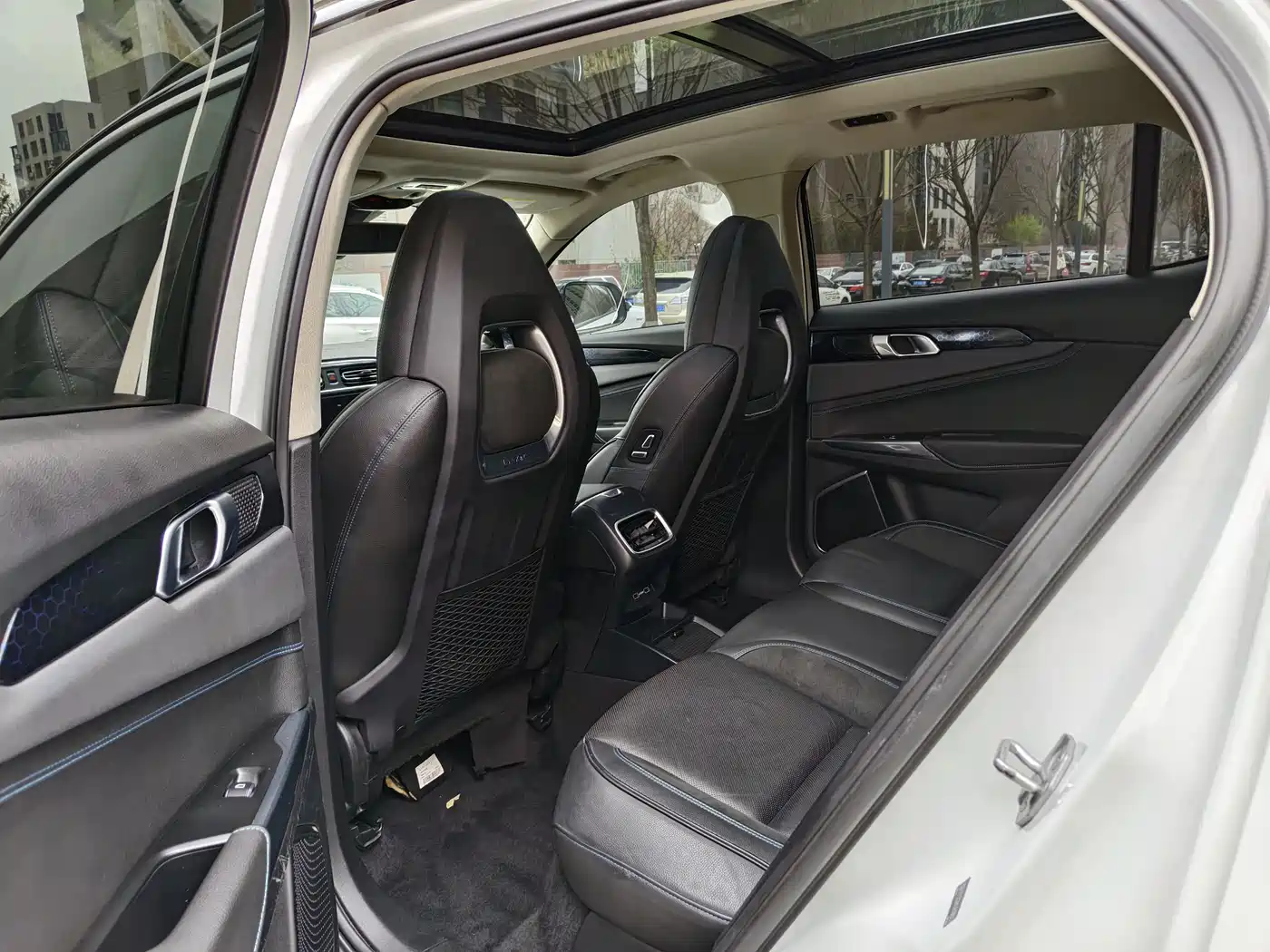 Lynk & Co 01 EM-P 2019 1.5T PHEV Power Pro China VI фото 9