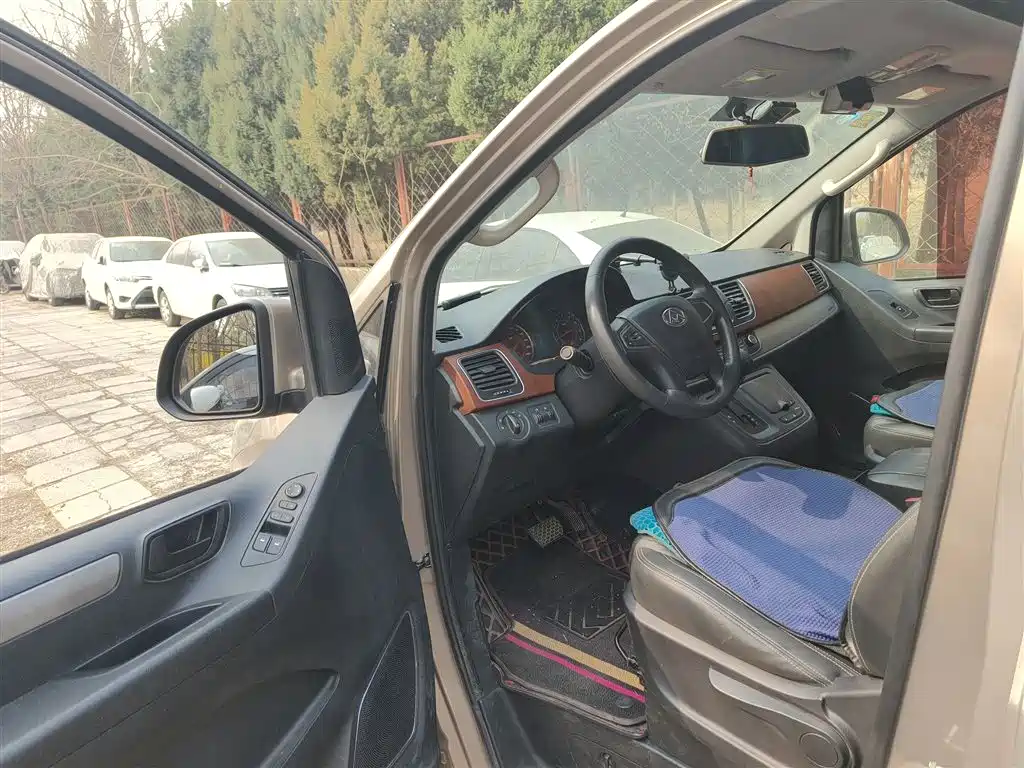 SAIC Maxus Maxus G10 2016 2.0T Automatic Elite фото 14