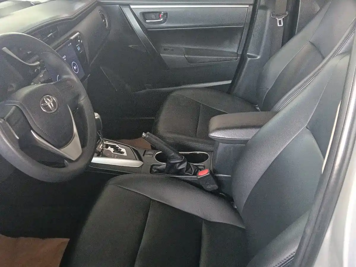 Toyota Corolla 2018 1.2T S-CVT GL Smart Edition фото 7