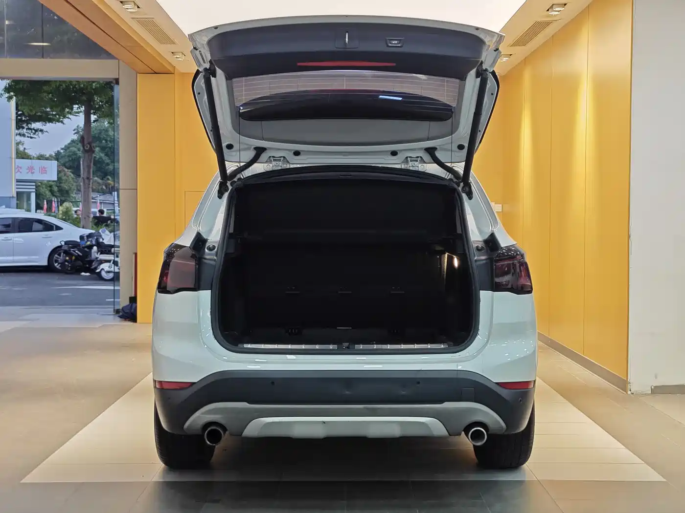 BMW X1 2019 sDrive18Li Fashion Model фото 29