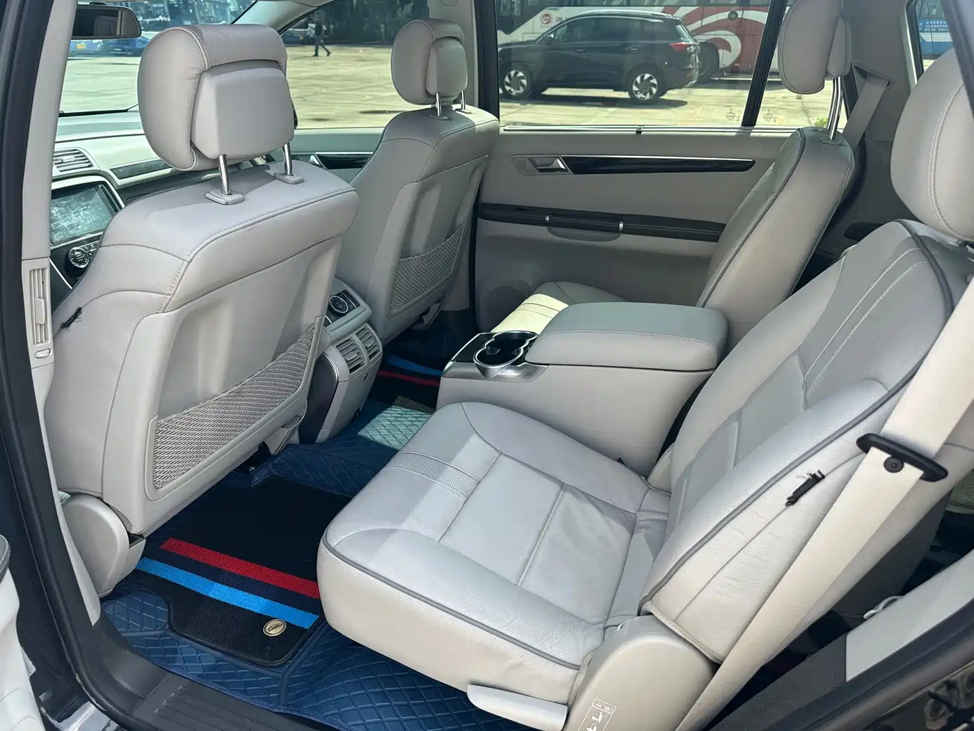 Mercedes-Benz R-Class 2015 R 320 4MATIC Luxury фото 7