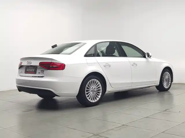 Audi A4L 2016 35 TFSI Collector's Edition Automatic Standard — фото 2