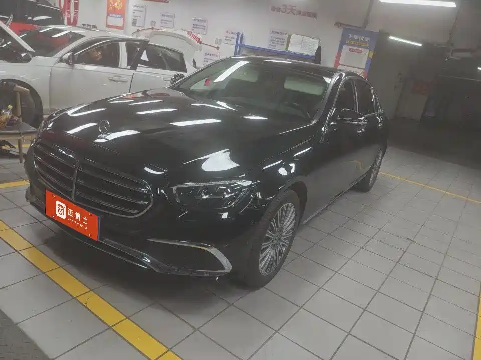 Mercedes-Benz E-Class 2022 E 300 L Fashion