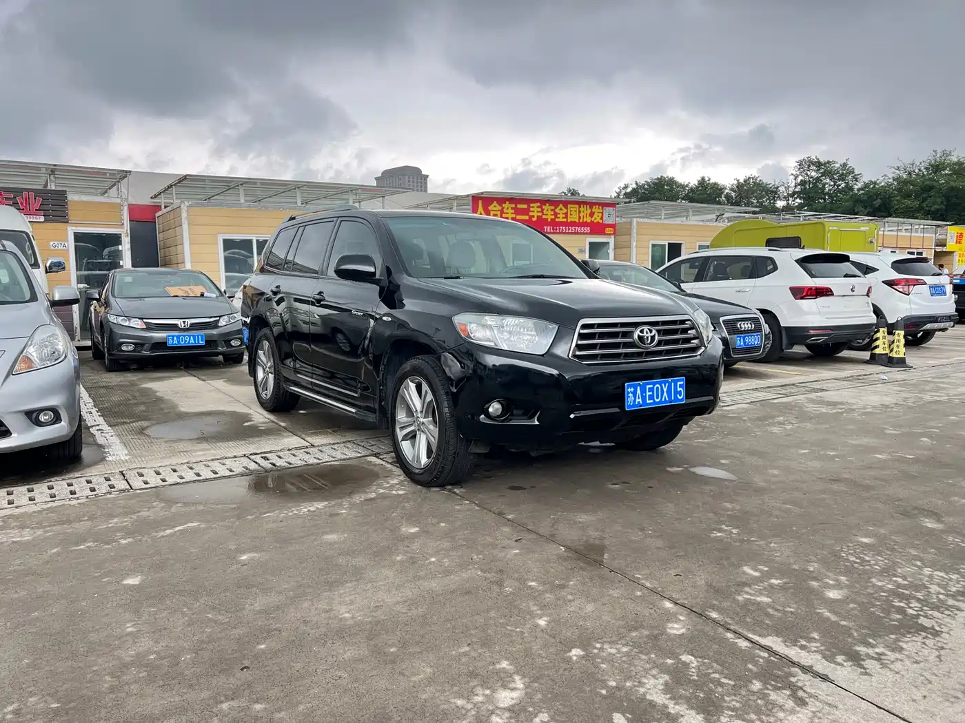 Toyota Highlander 2012 2.7L 2WD 7-Seater Luxury Edition фото 2
