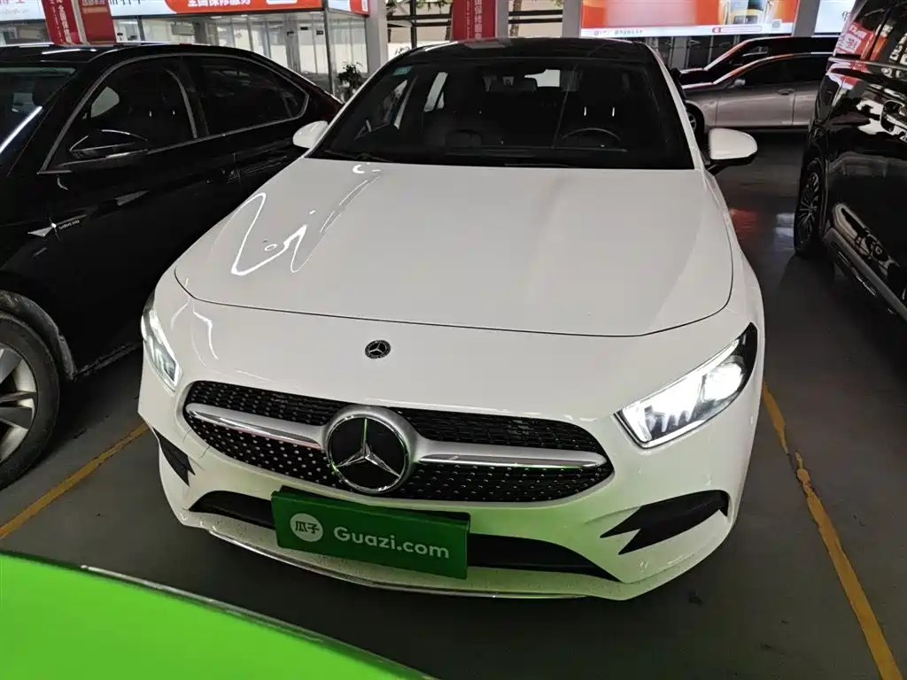 Mercedes-Benz A-Class 2022 Facelift A 200 L Sport Sedan Dynamic фото 3