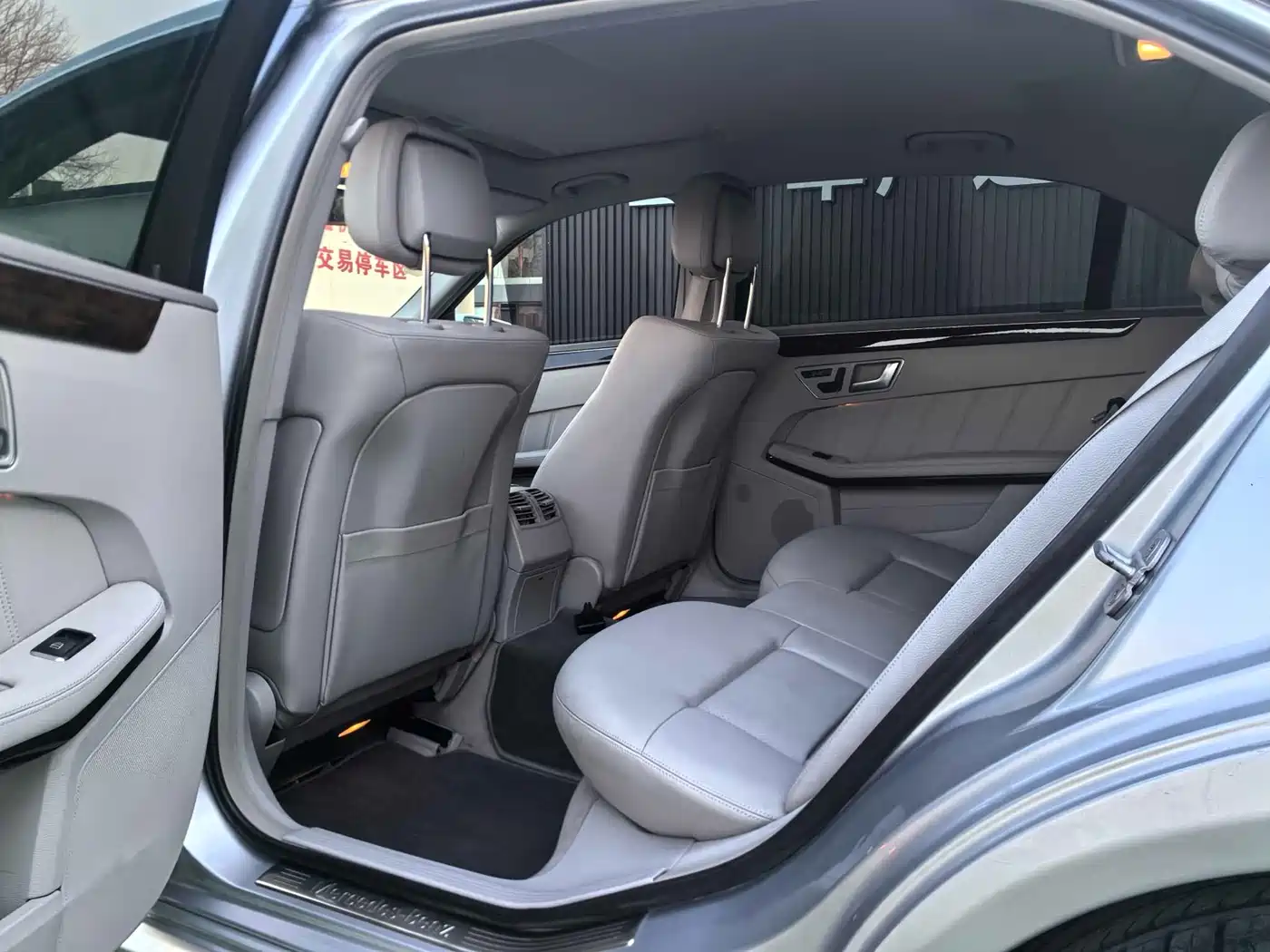 Mercedes-Benz E-Class 2012 E 200 L CGI Elegance фото 9
