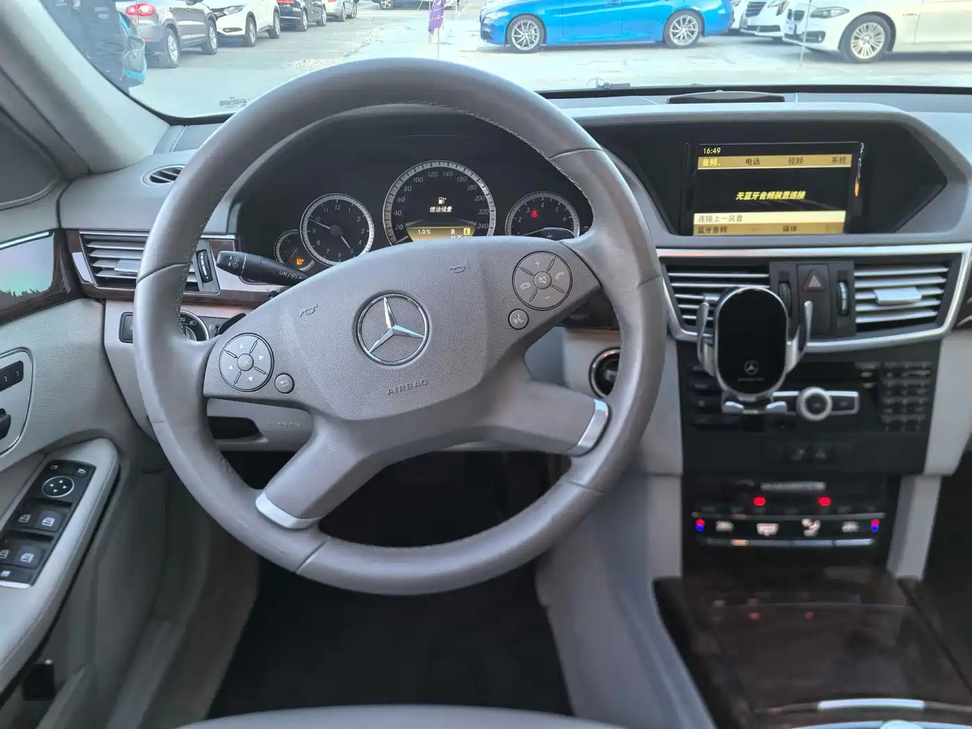 Mercedes-Benz E-Class 2012 E 200 L CGI Elegance фото 12