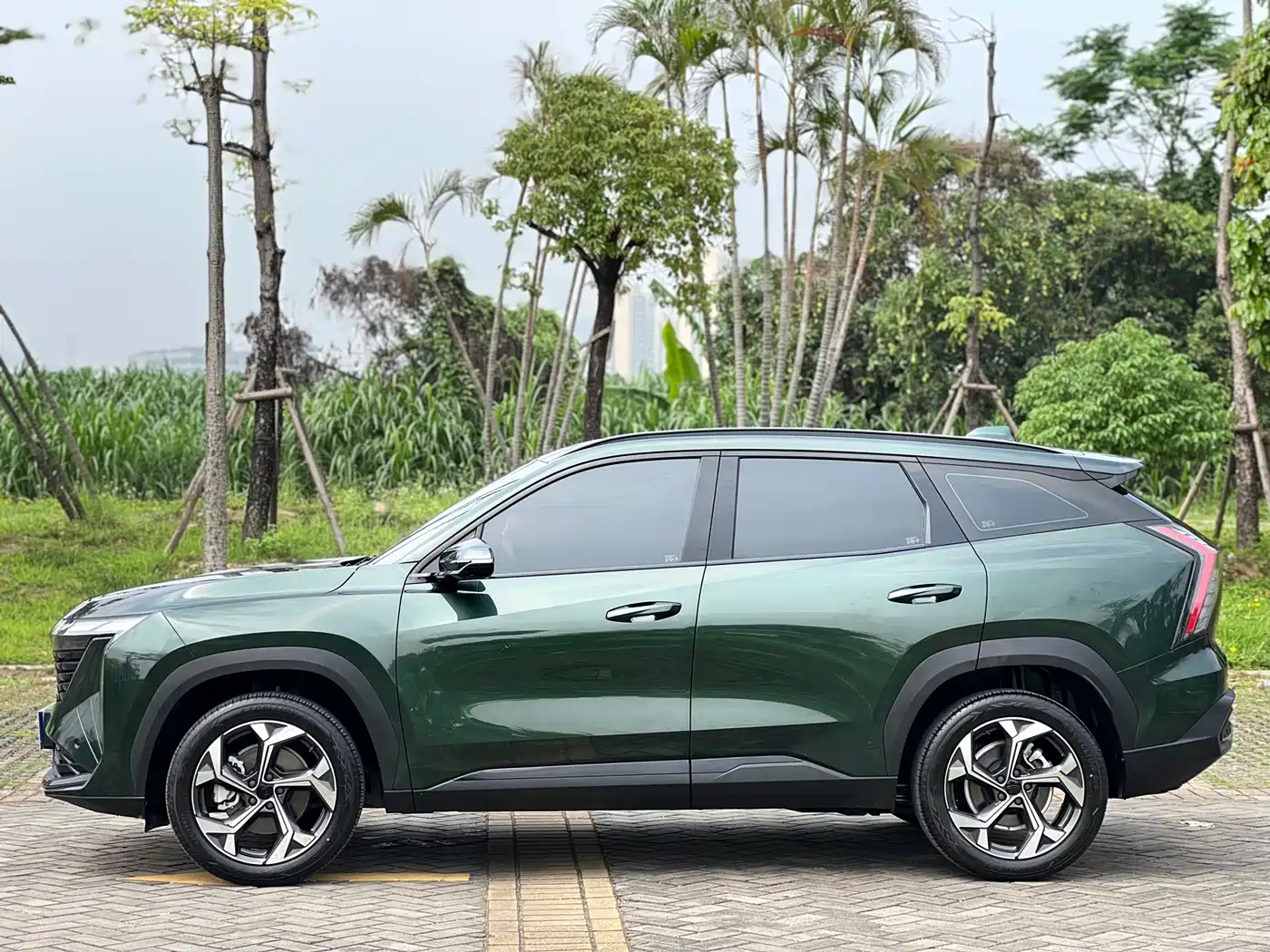 GEELY AUTOMOBILE BOYUE L