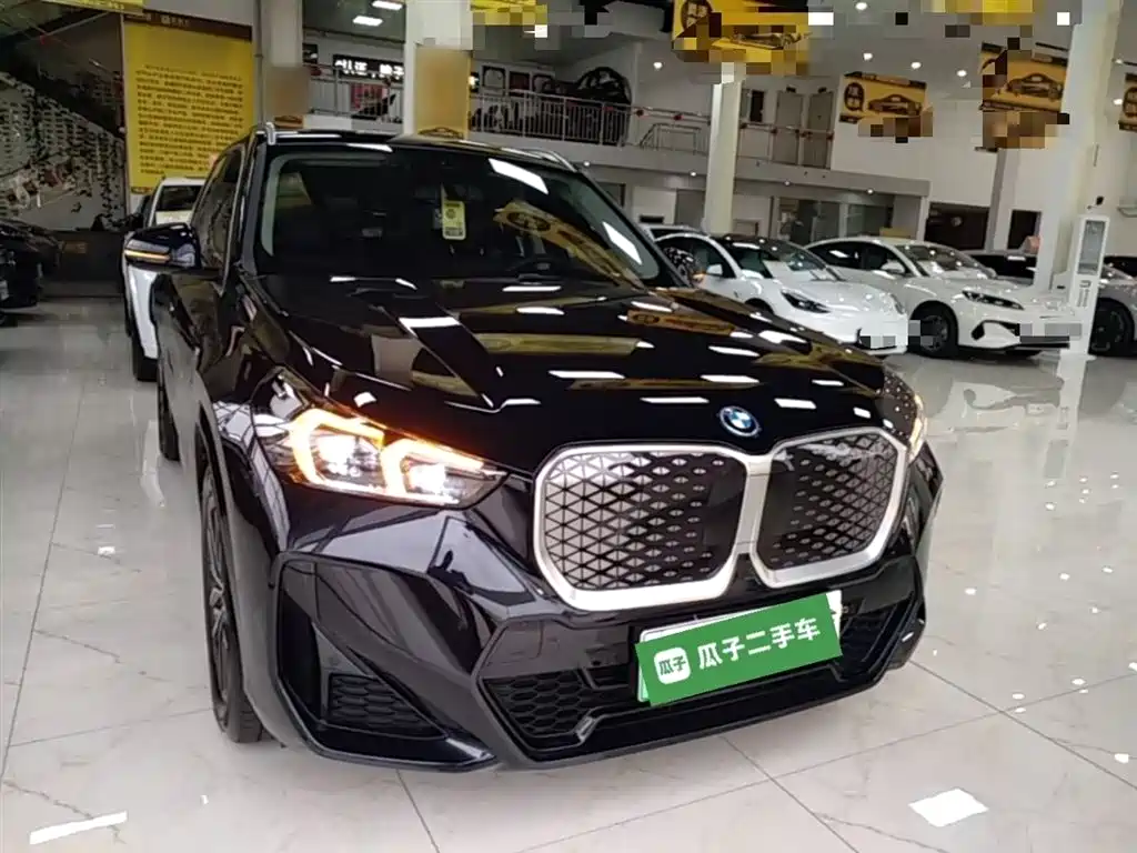 BMW iX1 2023 eDrive25L M Sport Package фото 3