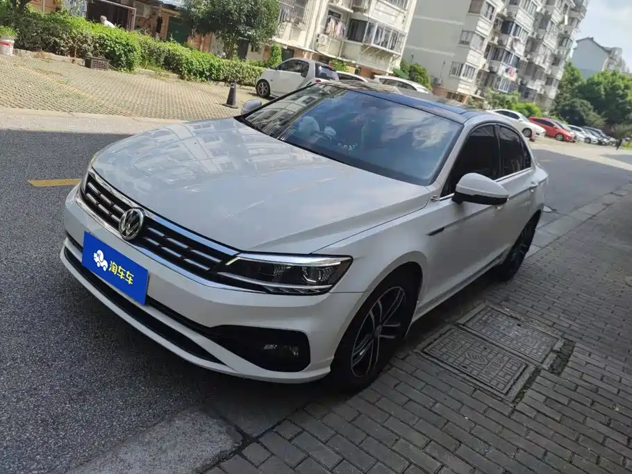Volkswagen Lamando