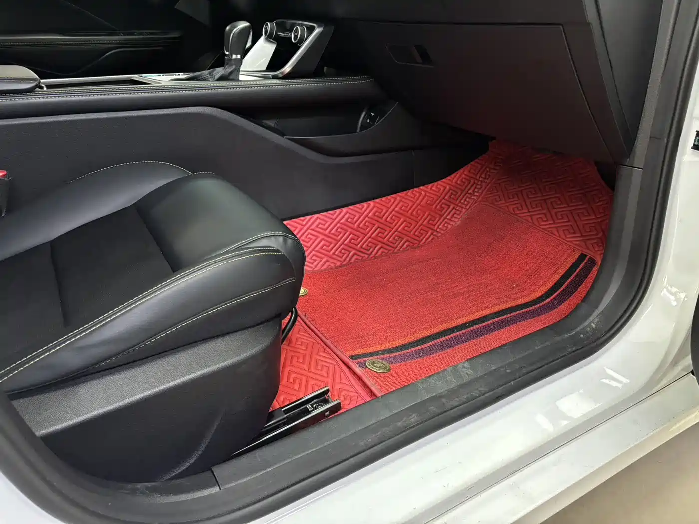 GEELY AUTOMOBILE BINRUI