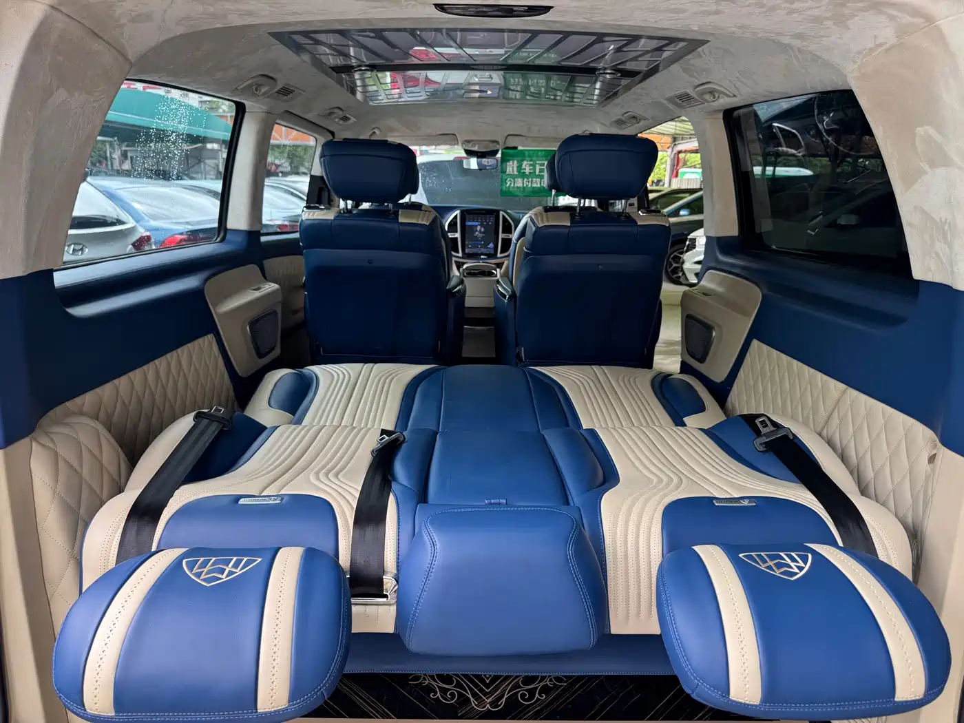 Mercedes-Benz Vito 2020 2.0T Elite Edition (7-seater) фото 25