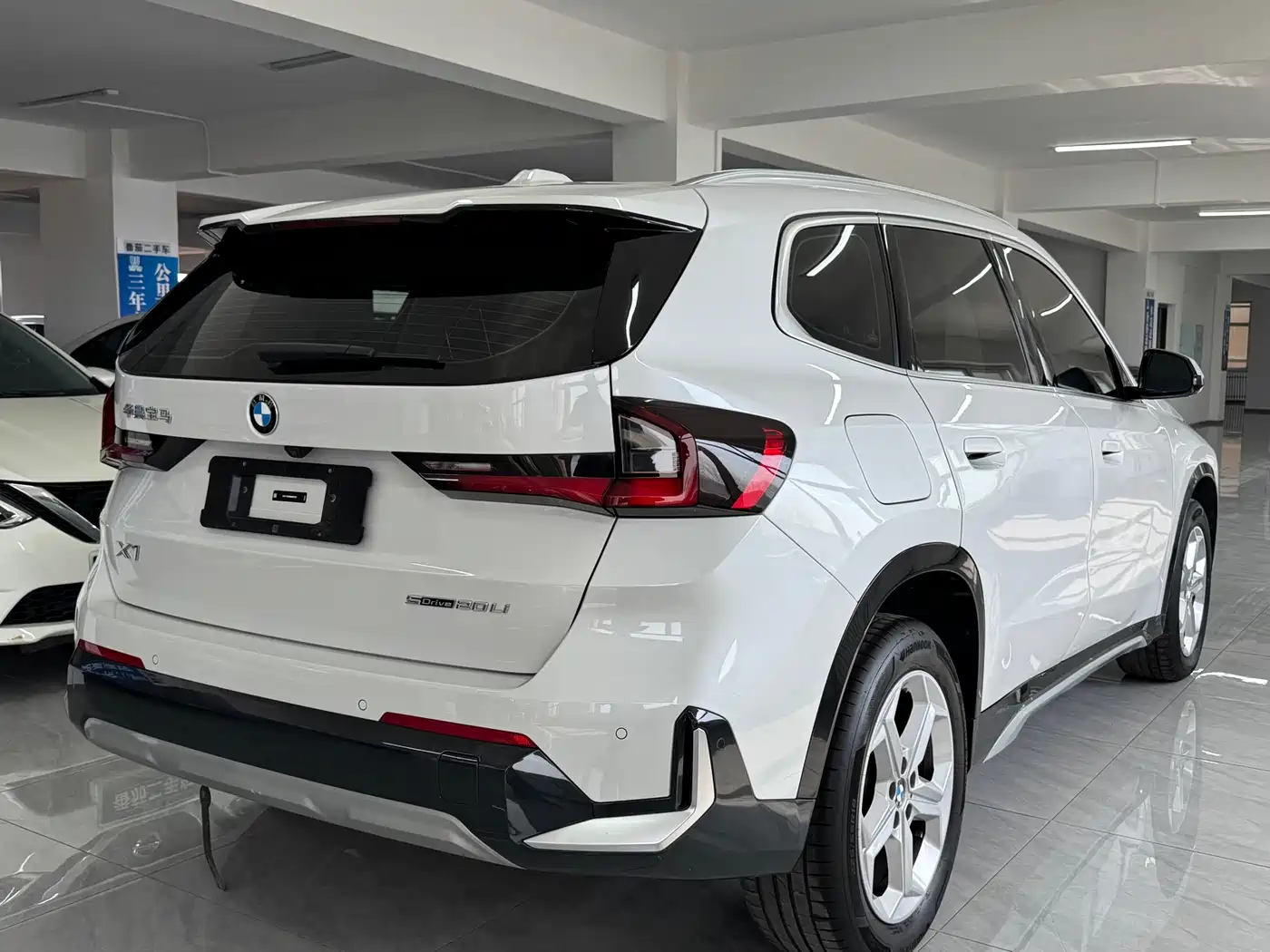 BMW X1 2023 sDrive20Li X Design Package фото 15
