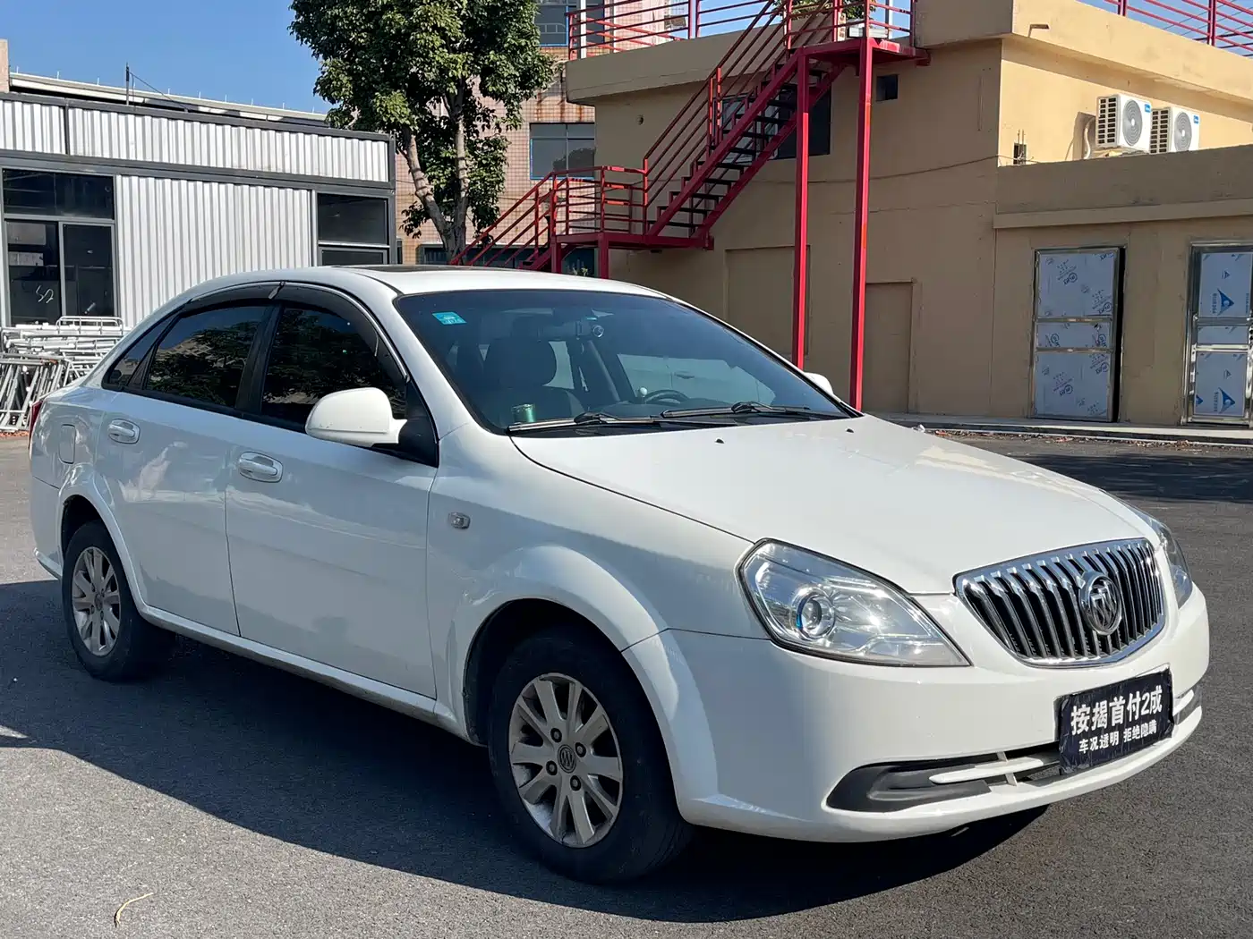 Buick Excelle 2015 1.5L Manual Classic фото 3