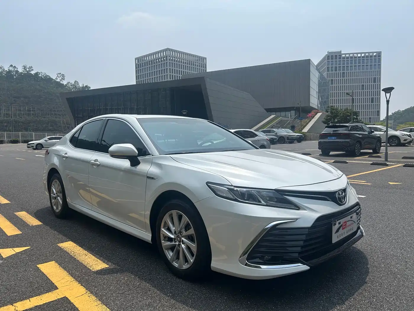 Toyota Camry 2022 2.0GVP Leading Edition фото 3