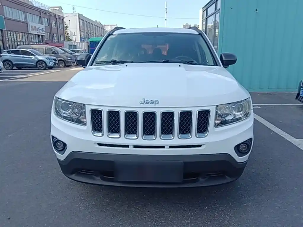 Jeep Compass (Import) 2015 2015 2.0L 2WD Sport
