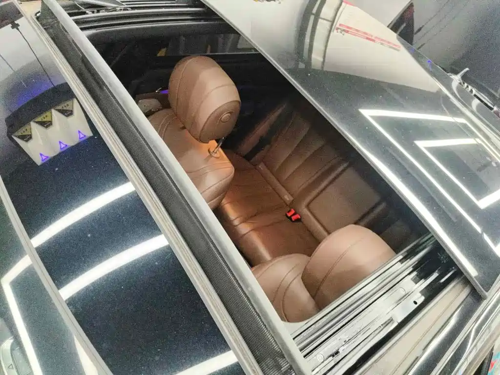 Фото 6 - Mercedes-Benz S-Class