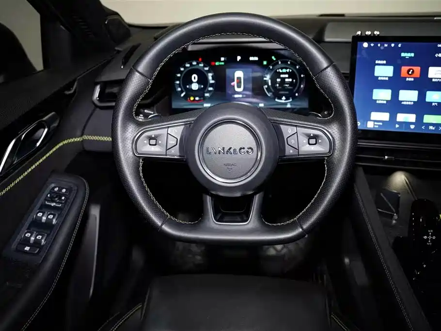 LYNK 03