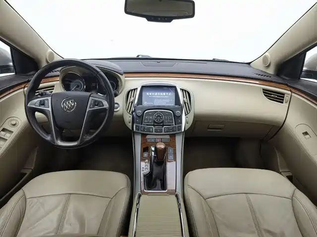Buick LaCrosse 2012 2.4L SIDI Luxury Edition — фото 5