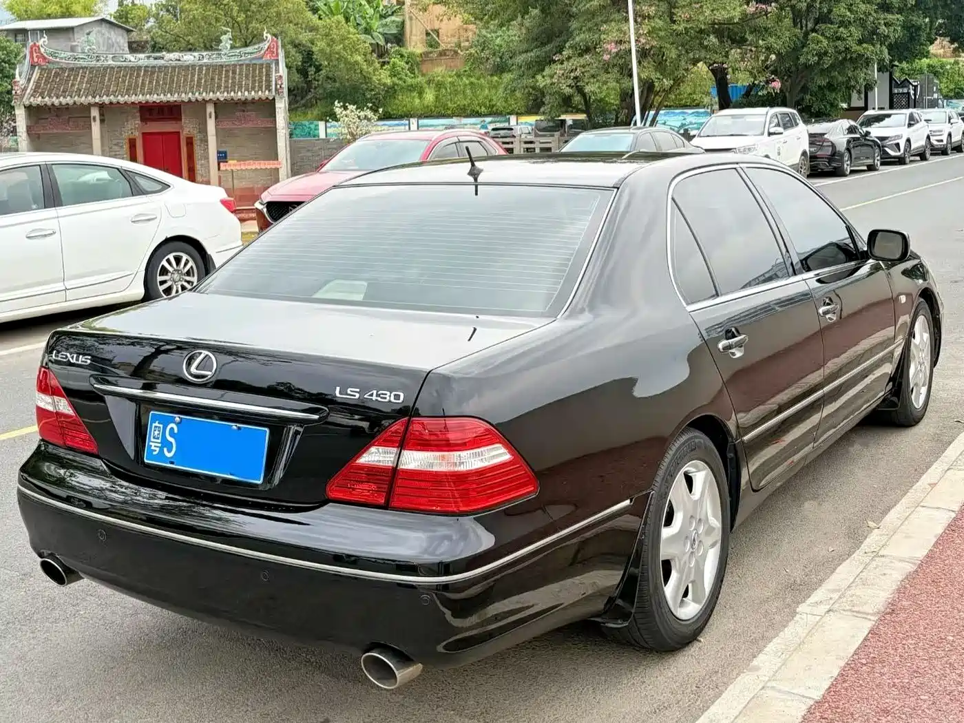 Lexus LS 2005 430 фото 5