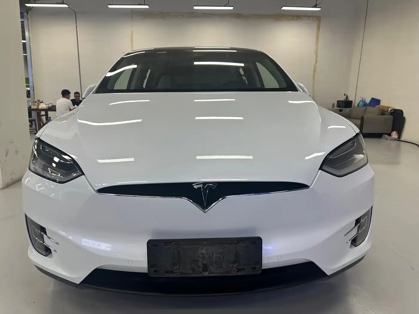 TESLA MODEL X