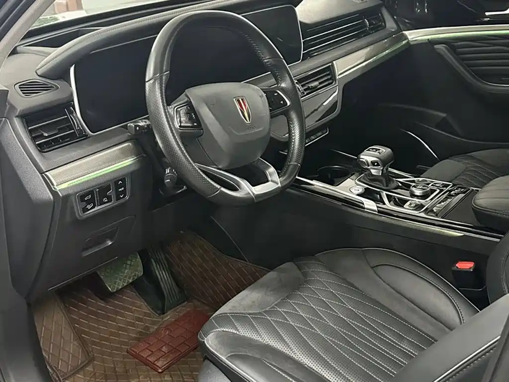 Photo 12 - Hongqi HS5