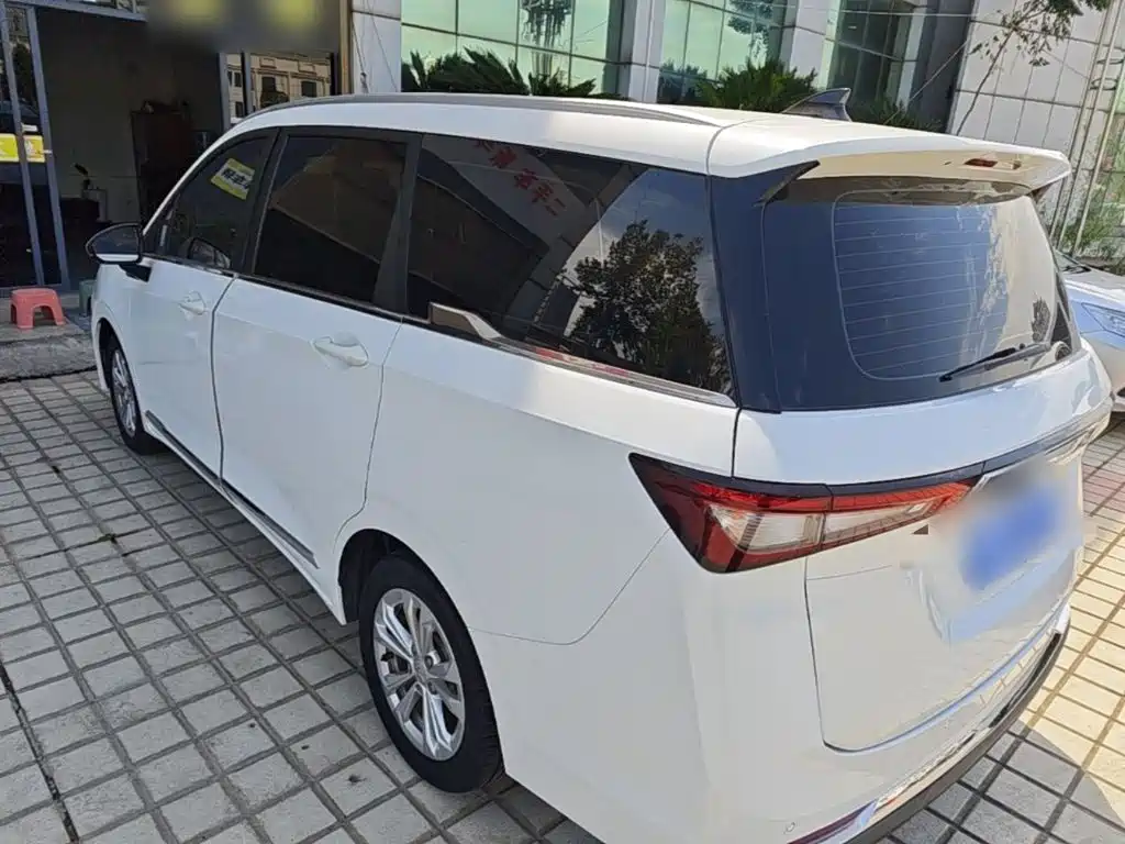 Wuling Motors Wuling Jiachen 2022 2022 1.5T CVT Smart Luxury