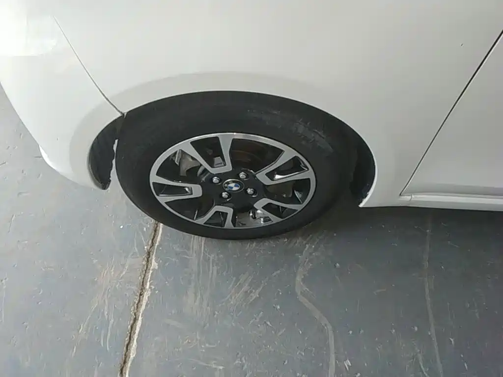 Huachen Xinyi Brilliance Xinyi i03A 2022 2021 318km 31.45kWh