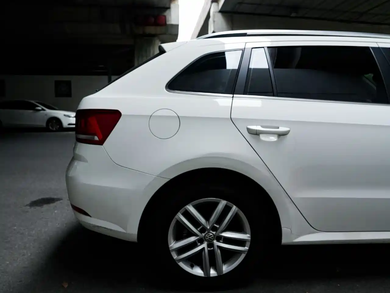 Volkswagen Lavida Tour 2017 180TSI DSG Comfort Edition фото 9