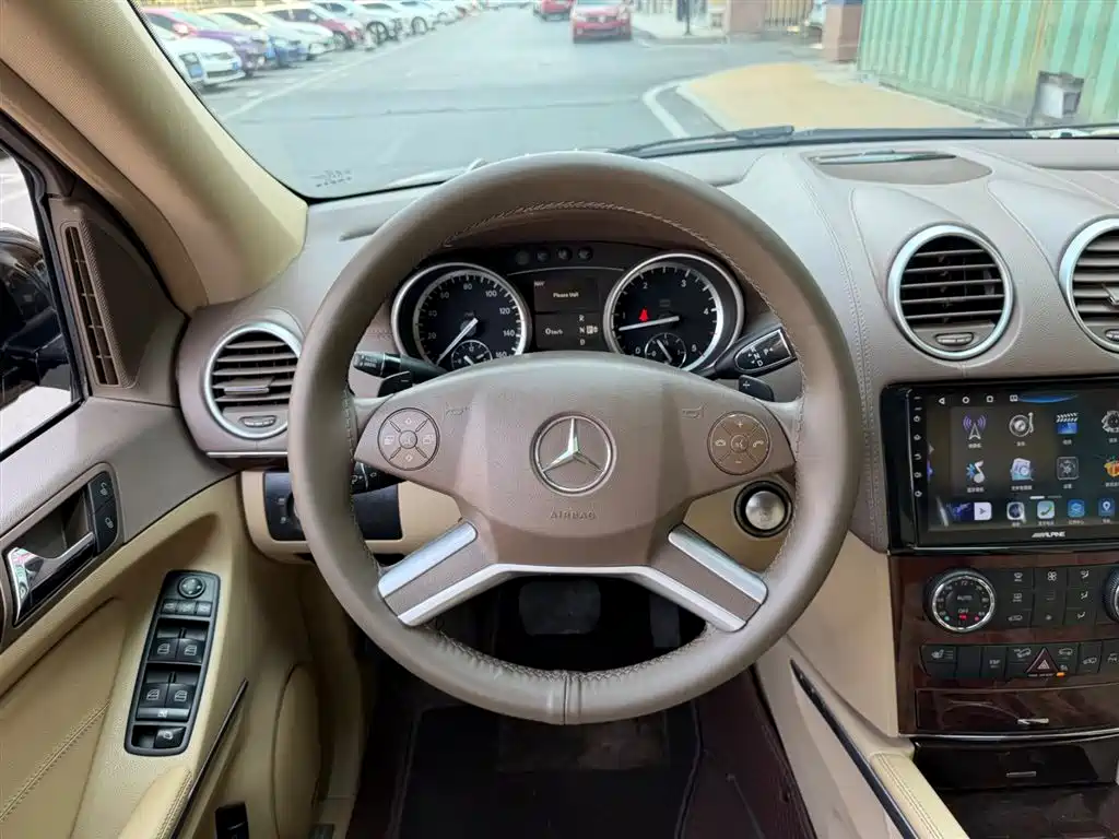 Mercedes-Benz GL-Class фото 5