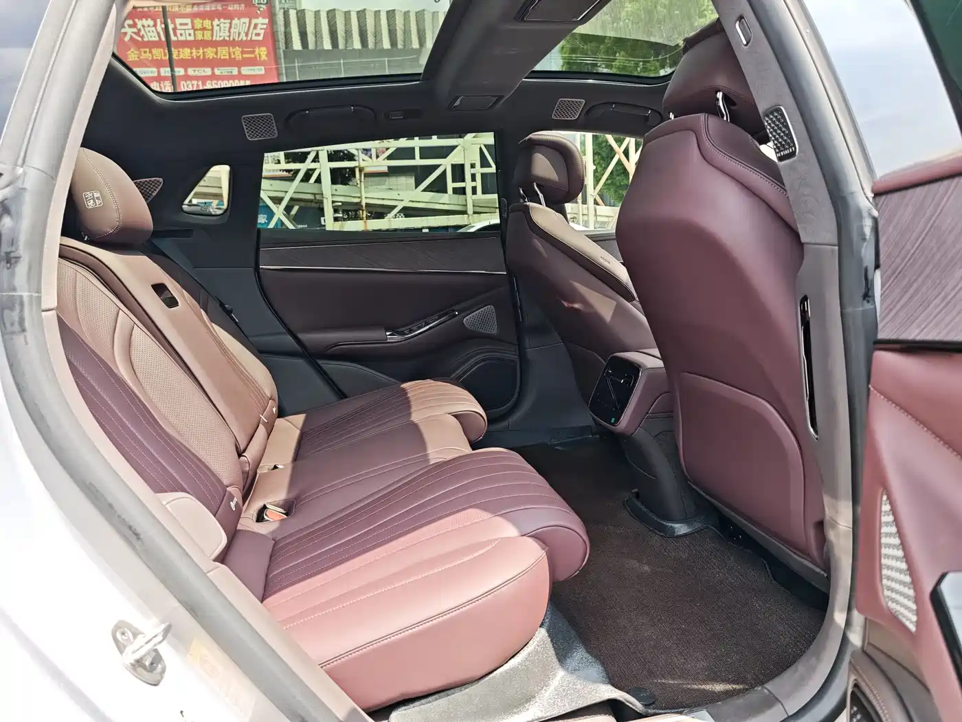 Denza Z9GT 2024 Model 1100 AWD Max Edition фото 13