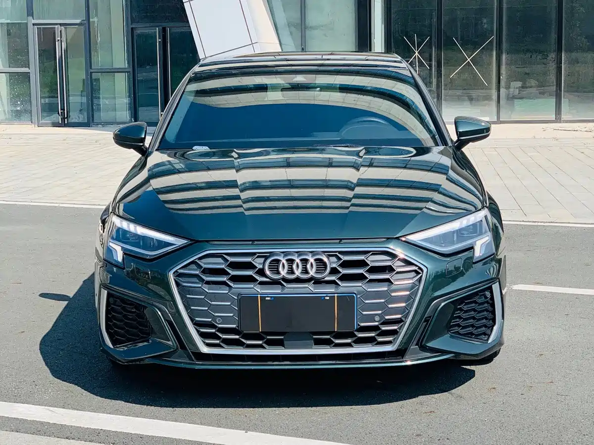 Фото 2 - Audi A3