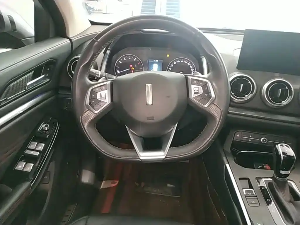 WEY VV5 2017 2017 2.0T Super Luxury Model
