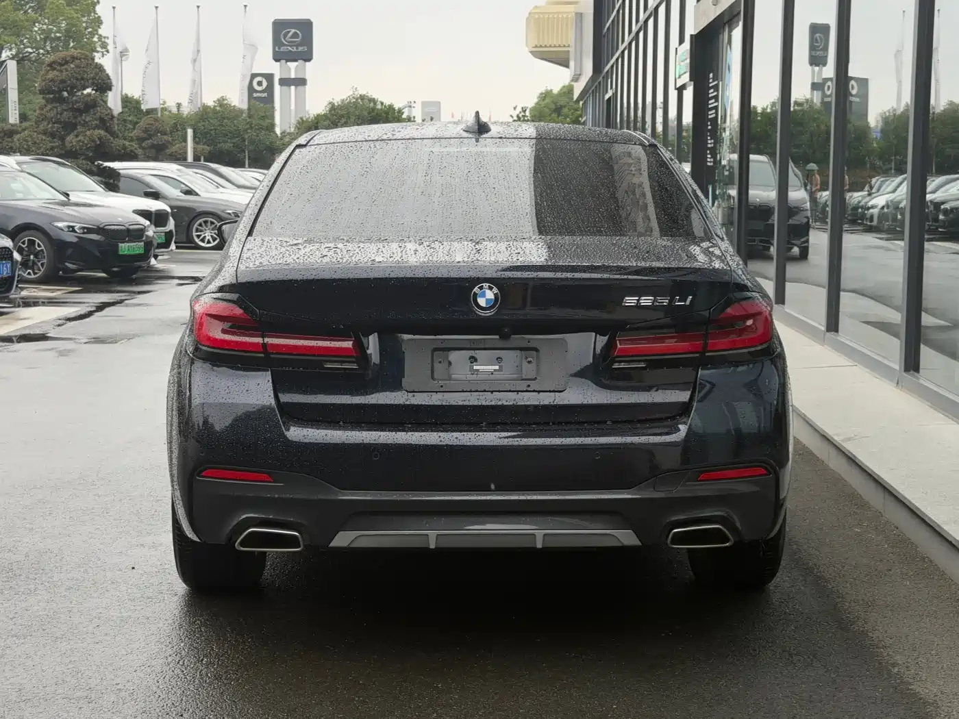 BMW 5 Series 2022 525Li M Sport Package фото 9