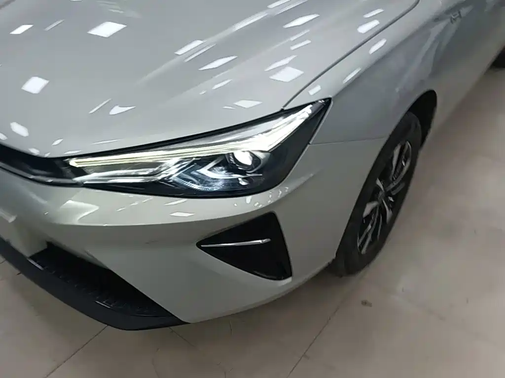 Roewe Ei5 2021 2021 500 Heartfelt Edition