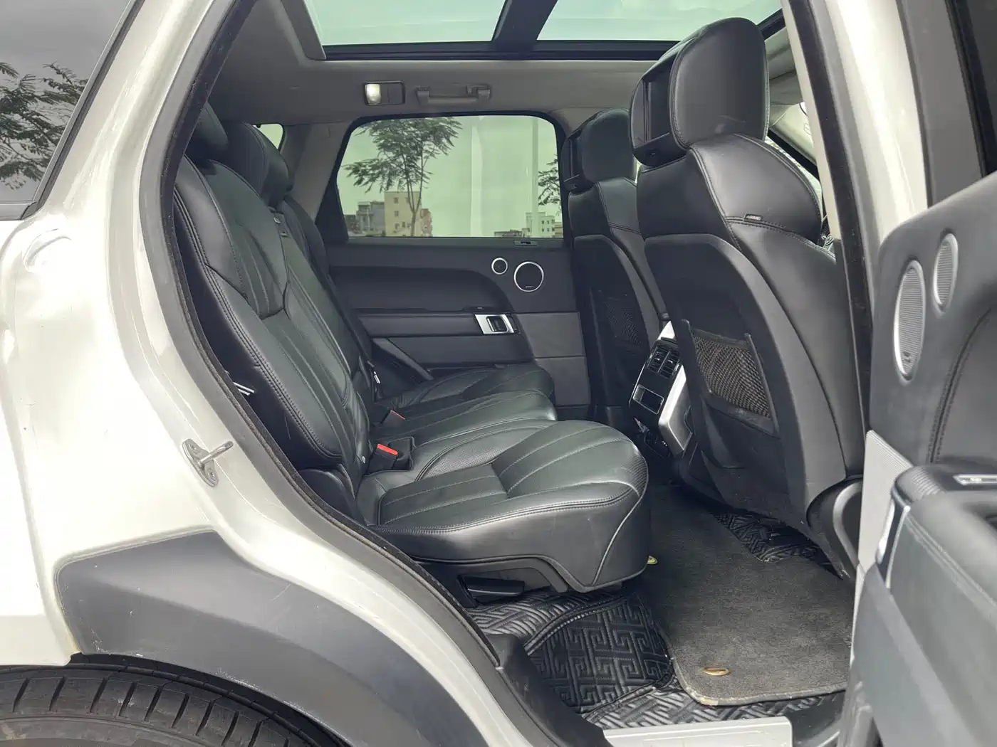 Land Rover Range Rover Sport 2015 3.0 SC V6 HSE фото 21