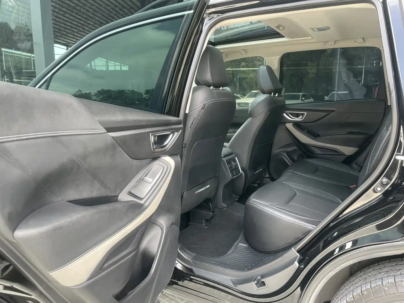 SUBARU FORESTER