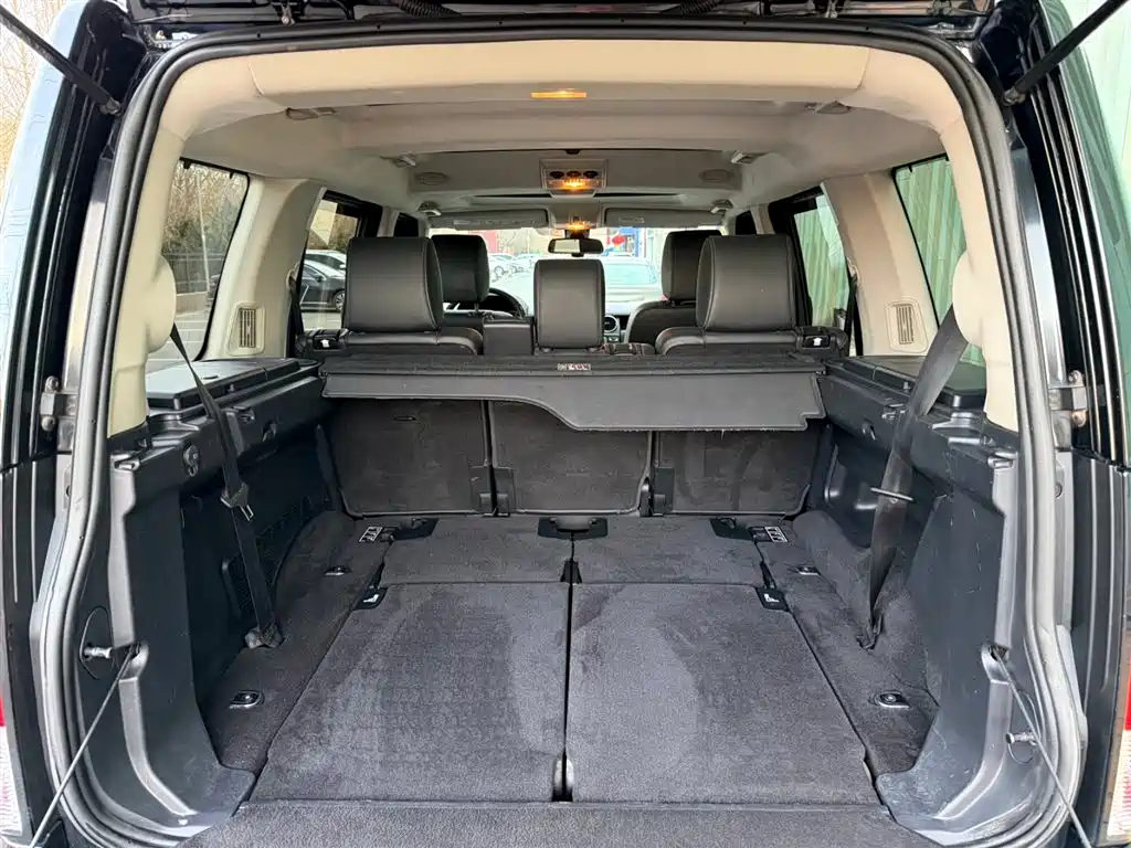 Land Rover Discovery 2011 5.0 V8 HSE фото 11
