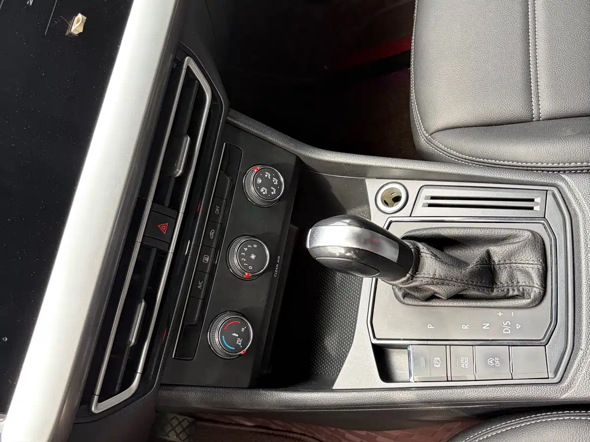 Volkswagen Lavida 2023 1.5L Auto Delight Edition фото 15