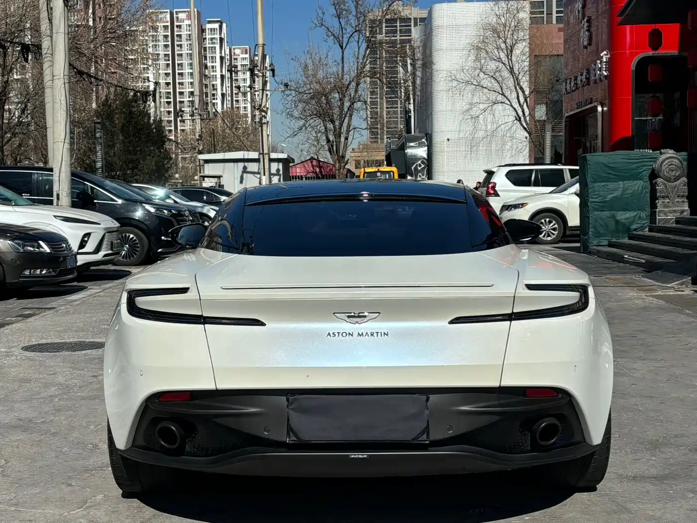 Aston Martin DB11 2019 Model 4.0T V8 Coupe фото 6