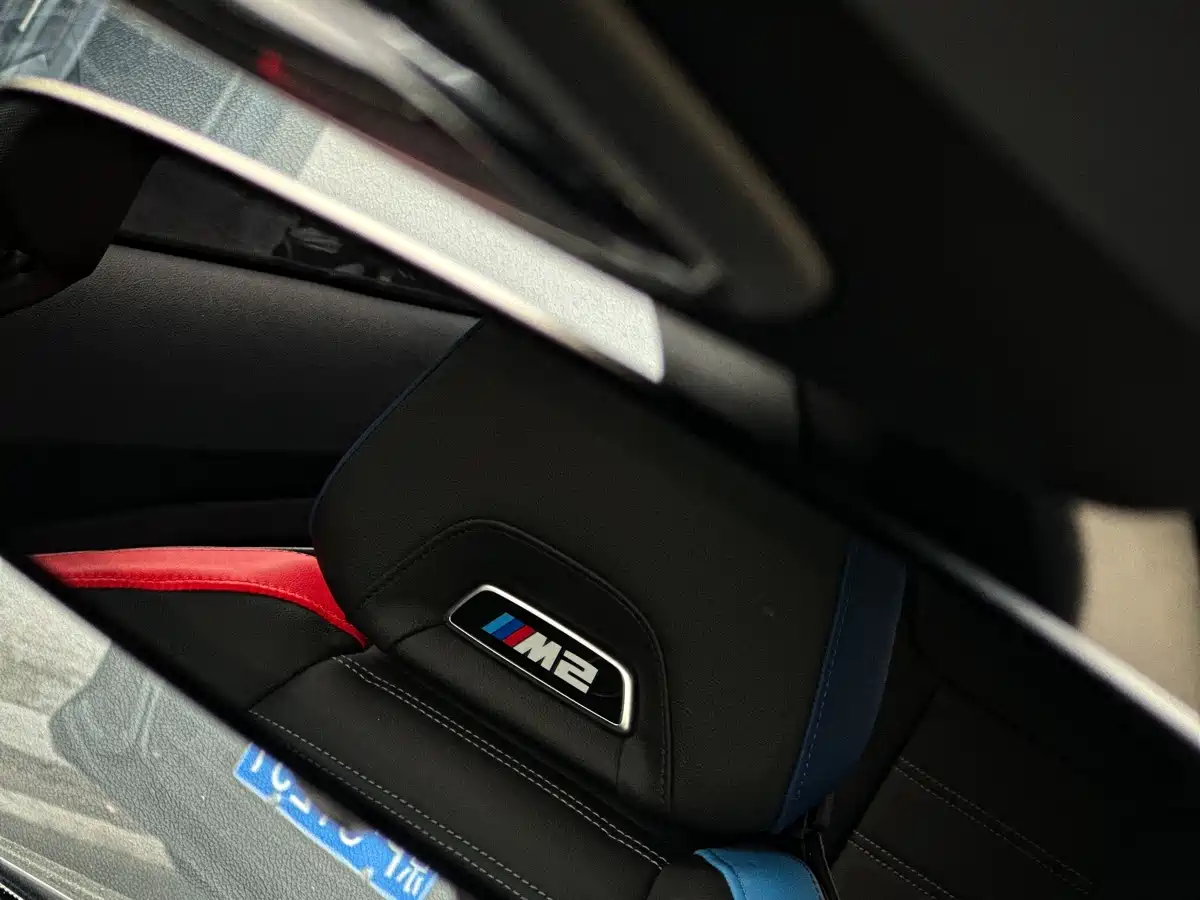BMW M2 2024 M2 фото 7