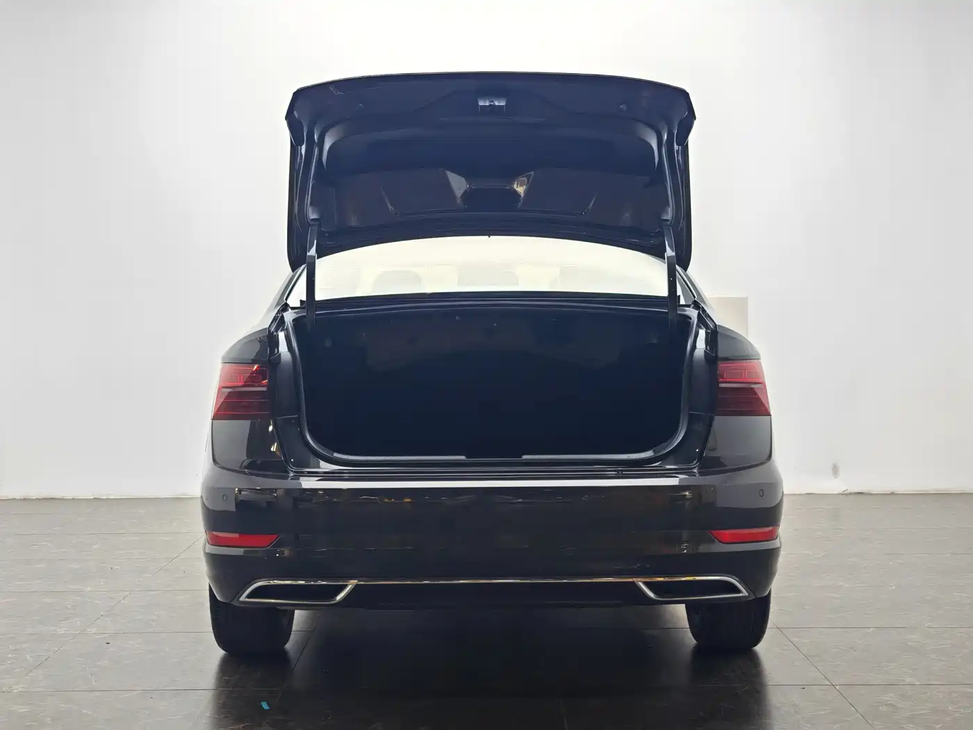 Volkswagen Sagitar 2019 280TSI DSG Luxury Edition China VI фото 13