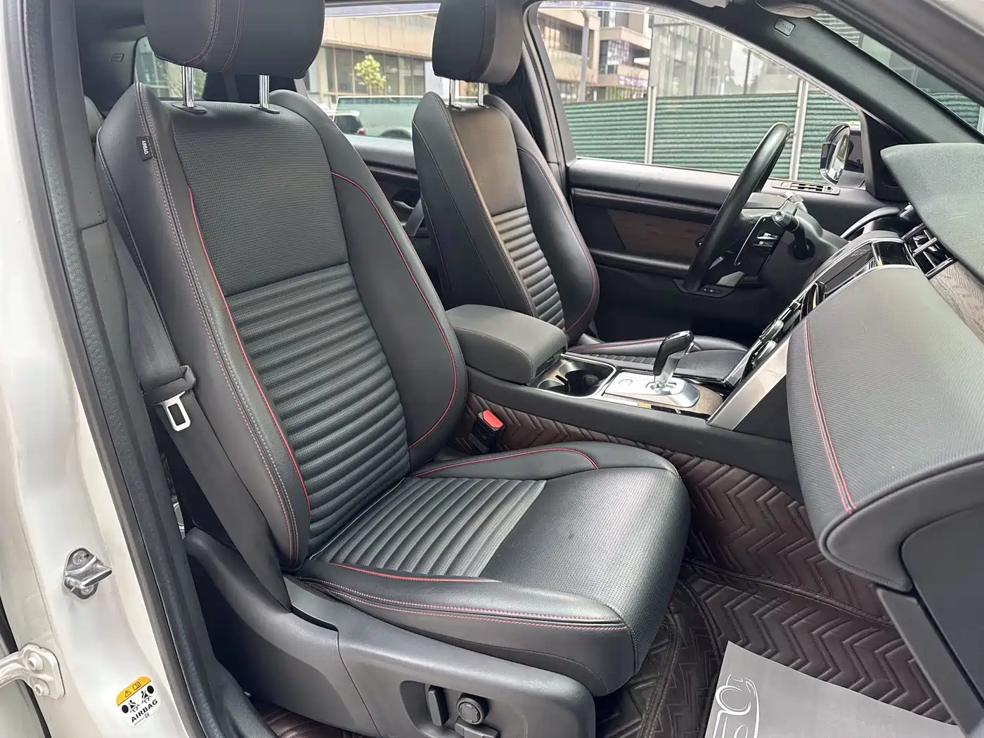 Land Rover Discovery Sport PHEV 2022 Model P300e Performance Technology Edition фото 9