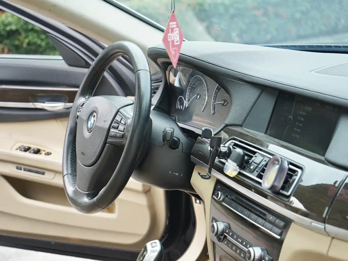 BMW 7 Series 2011 740Li Steinway Limited Edition фото 15